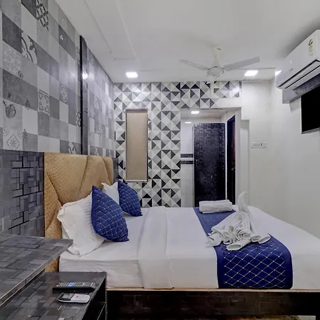 Parle Capsule hotel Mumbai