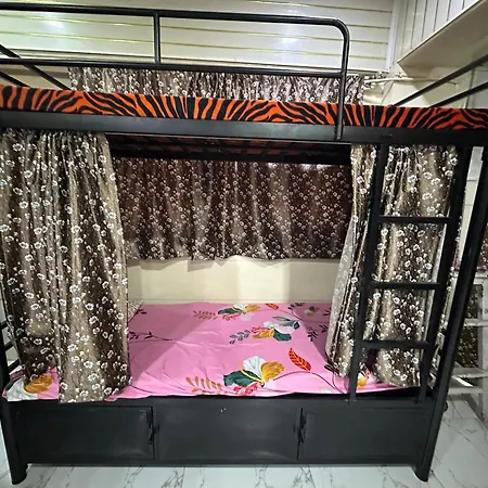 Hostel Balaji In Andheri *