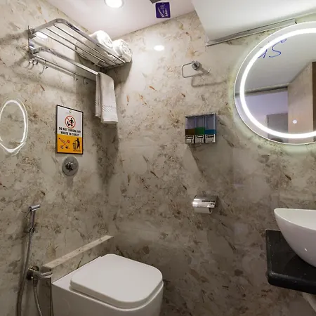 Hotel Larmont Luxury