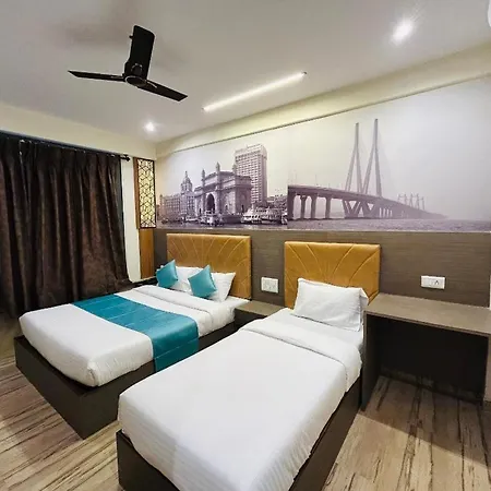 Hotel Le West Near Exhibition Center &