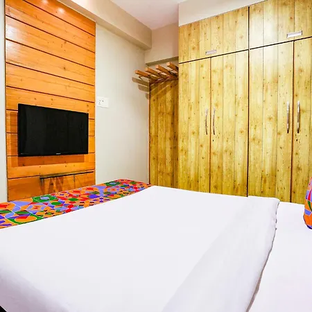 Hotel Fabhotel Corporate Bandra 3*