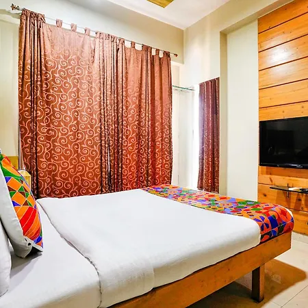 Hotel Fabhotel Corporate Bandra