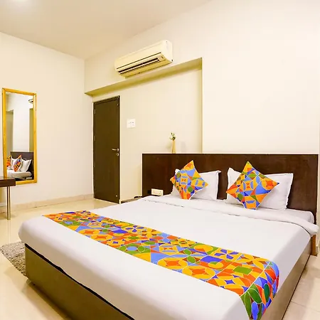 Fabhotel Corporate Bandra 3*