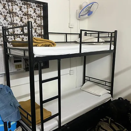 Hostel Solo