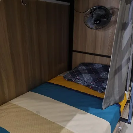 The Plaza Hostel Mumbai