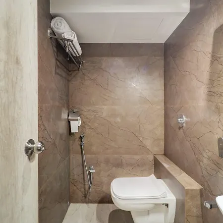 Guest house Luxury Embrace Near Exhibition Center