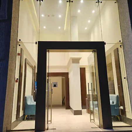Pinaki Comfort Malad