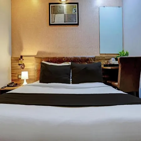 Hotel Blue Residency 3*