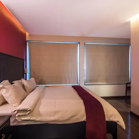 Bed & Breakfast The V Sadan