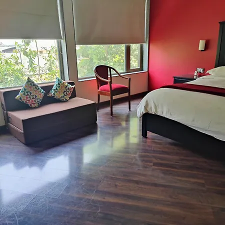Bed & Breakfast The V Sadan Mumbai