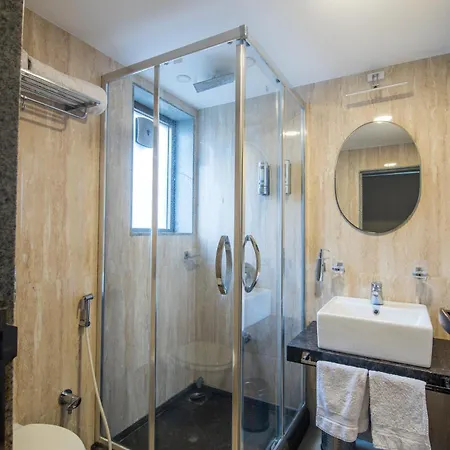 Bed & Breakfast The V Sadan Mumbai