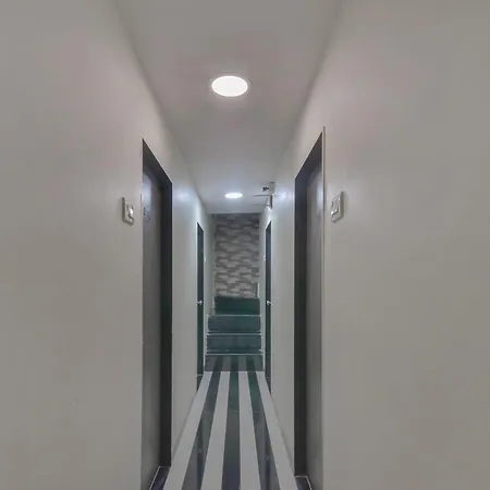 O By Oyo Ak Palace Near Chhatrapati Shivaji International Airport Hotel Mumbai
