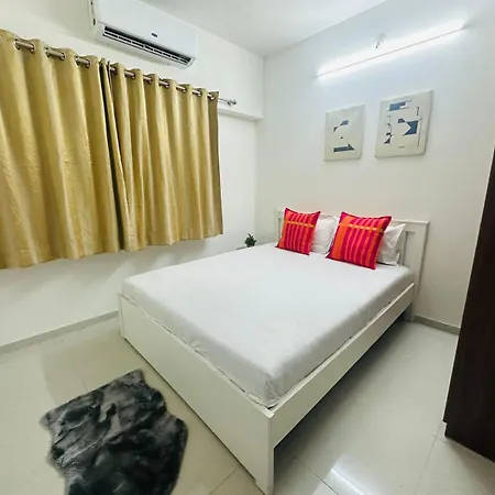 2bhk In Malad By Florastays Apartment *