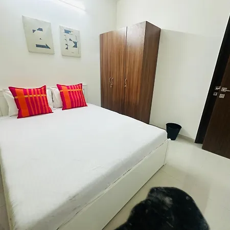 Apartment 2bhk In Malad By Florastays Mumbai