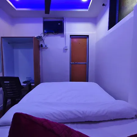 K D Palace Nx 3*