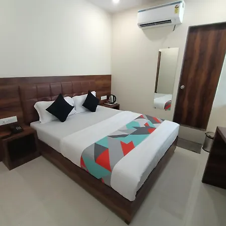 Lavender - In Andheri East Hotel