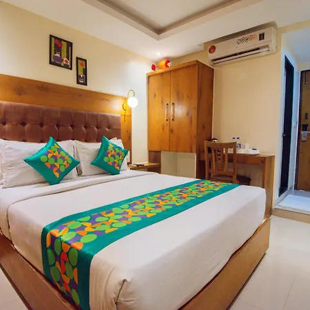 Treebo Anam International 3*