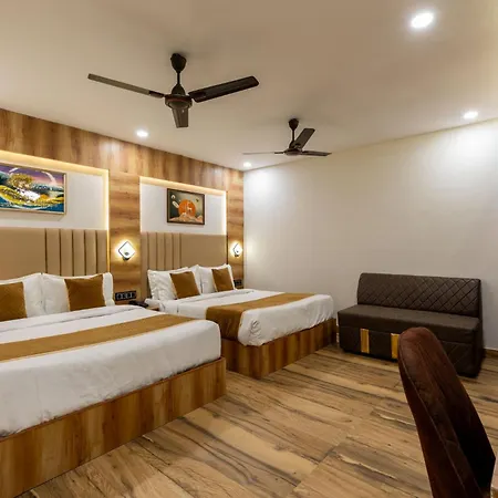 Hotel Zara International 3*