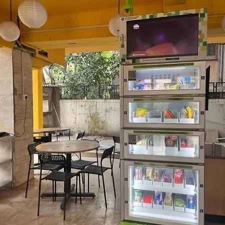 Cozy In Andheri Near Airport Apartment Mumbai