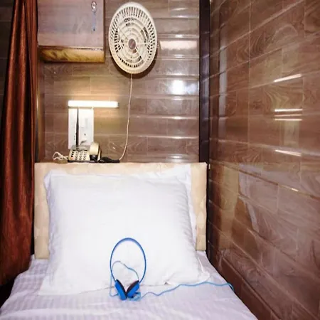 Apartment Negasi Mumbai