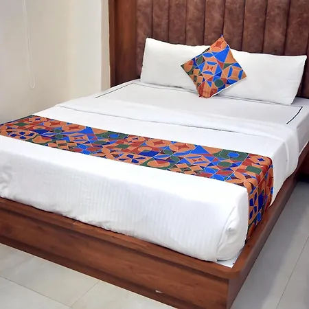 Hotel Pride Near Airport T2 *