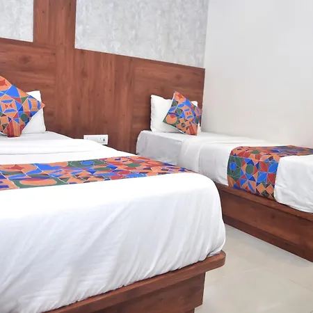 Hotel Pride Near Airport T2 *
