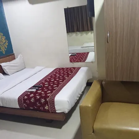 Residency Near Us Consulate Jio World Convention Center Bkc 3*