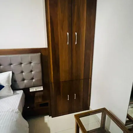 Luna Spaces Bed & Breakfast *