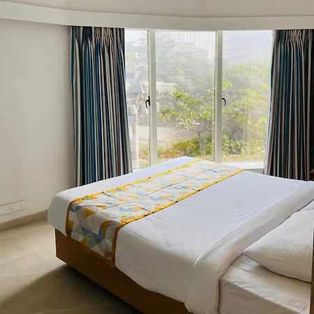 Indie Studios, Chembur Hotel