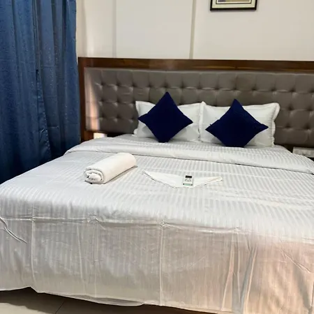 Luna Spaces - Near Iit *