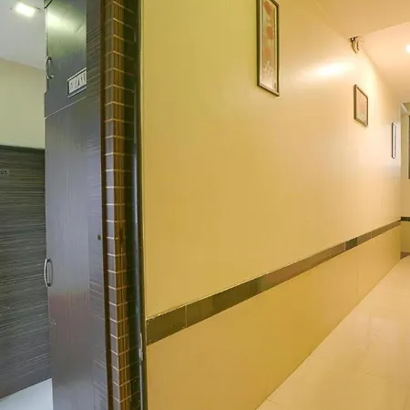 Akasa Near T2 International Airport 3* Mumbai