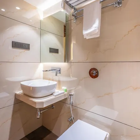 Supreme Comforts- International Airport T2 Hotel