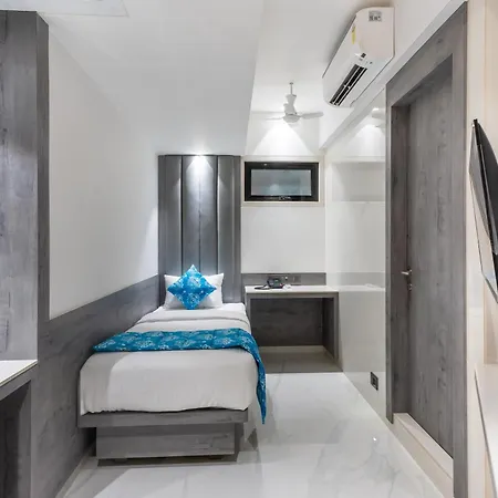 Hotel Supreme Comforts- International Airport T2