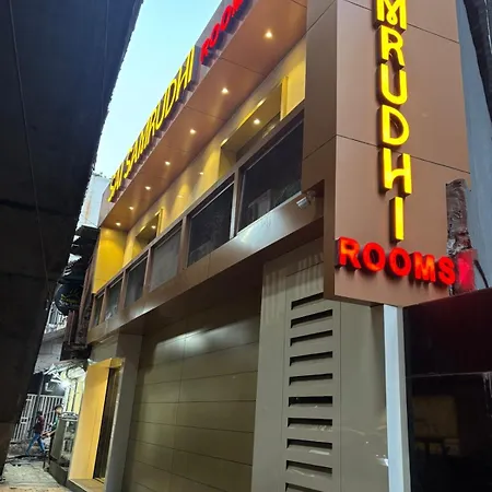 Sai Samrudhi Western Express Highway Hotel 2*