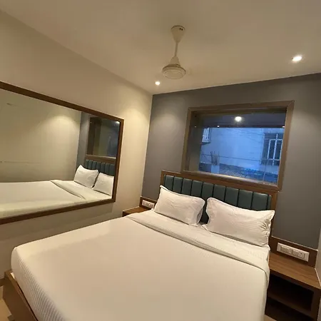 Sai Samrudhi Western Express Highway Hotel