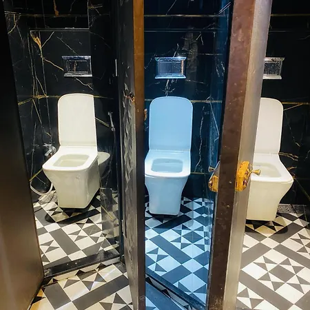 Hostel Sulu Near International Airport *