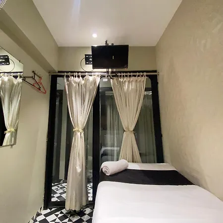 Hostel Sulu Near International Airport