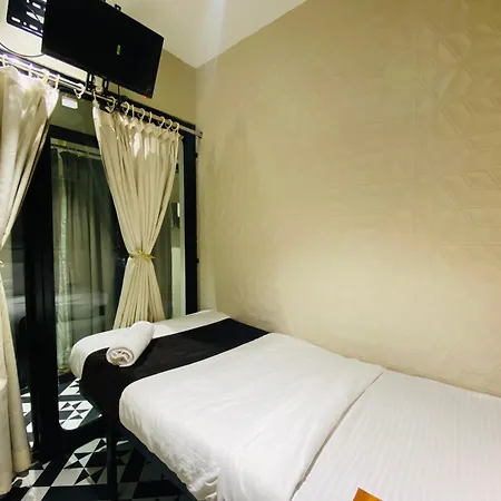 Hostel Sulu Near International Airport