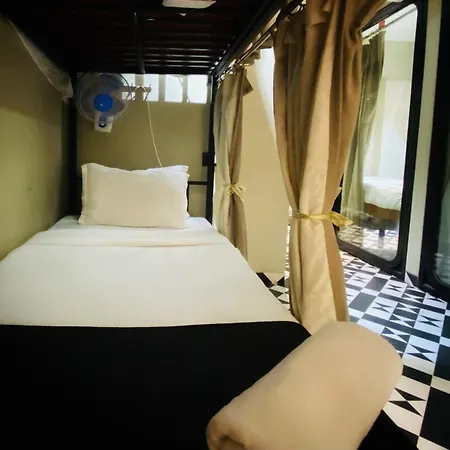Hostel Sulu Near International Airport *