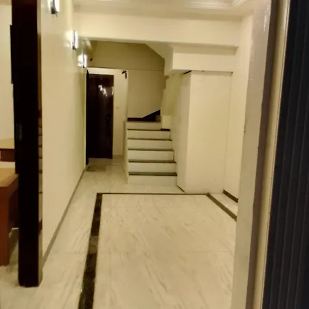 Hotel 145 Enclave 2*