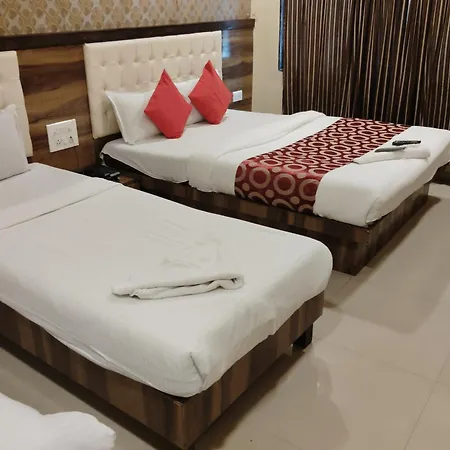 Hotel Golden Park Near Nesco