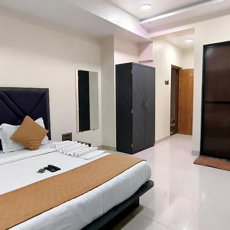 Hotel Edition Blue - Mohammed Ali Road