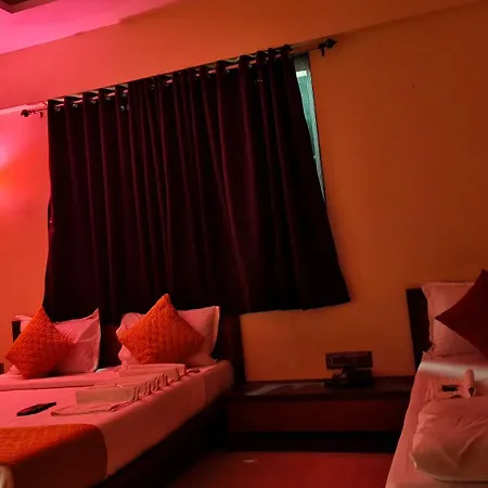 Edition Blue - Mohammed Ali Road Hotel Mumbai