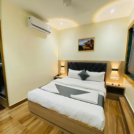 Glitz Riza - Nr Nesco Exhibition Centre Goregaon Mumbai