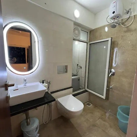 Apartment 2bhk Living Near Nesco Malad East West *