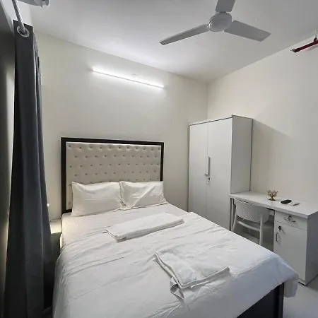2bhk Living Near Nesco Malad East West Apartment Mumbai