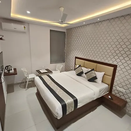Morya Residency Parel Hotel Mumbai