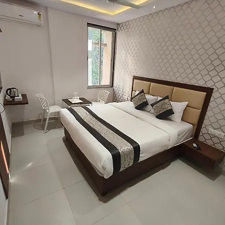 Hotel Morya Residency Parel