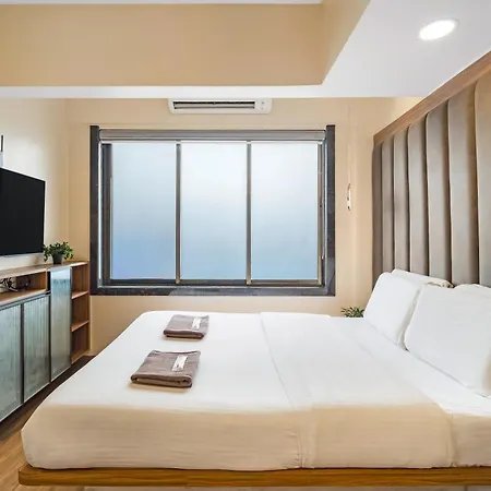 Apartment Imperial Premium Khar W Mumbai