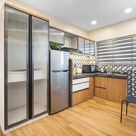 Apartment Imperial Premium Khar W *